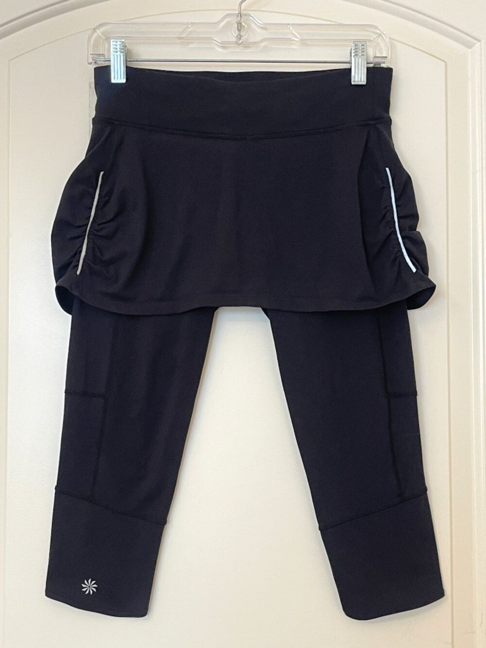Athleta Skirt Crop Capri Pants Leggings Black Small Petite SP